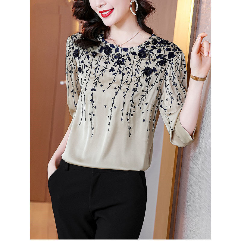 Camicette Vintage eleganti da  - Silk Blouse recensione e prezzo