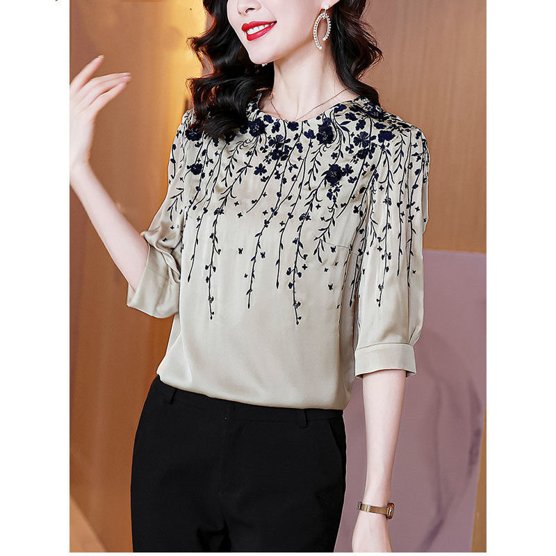 Camicette Vintage eleganti da  - Silk Blouse recensione e prezzo