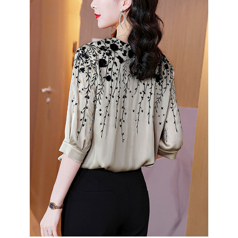 Camicette Vintage eleganti da  - Silk Blouse recensione e prezzo